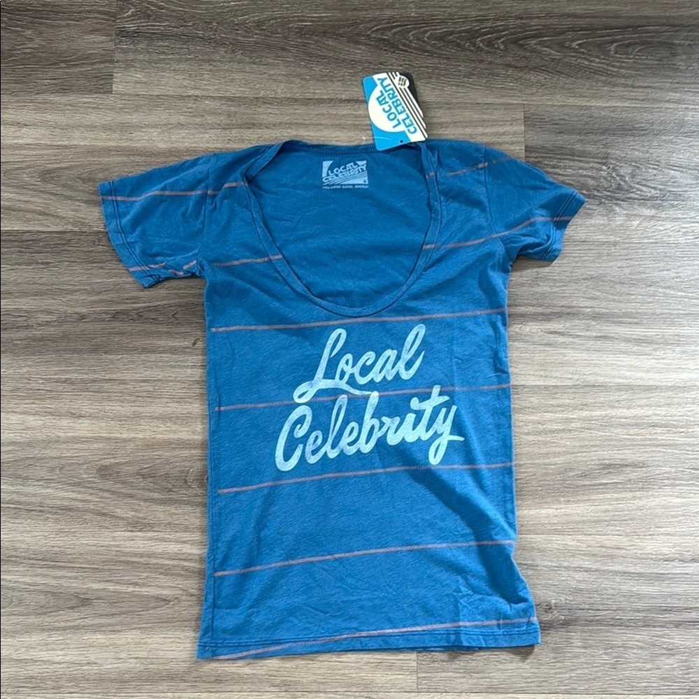 Local Celebrity Blue Graphic Tee small stripes casual graphic T-shirt